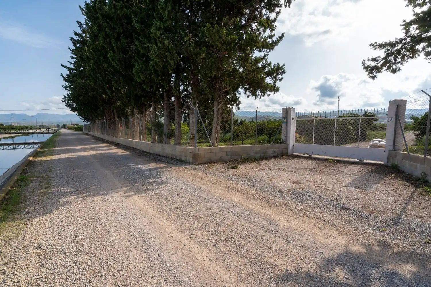 Country house zum Verkauf in Tortosa mit Privatgarten, Terrasse und Abstellraum