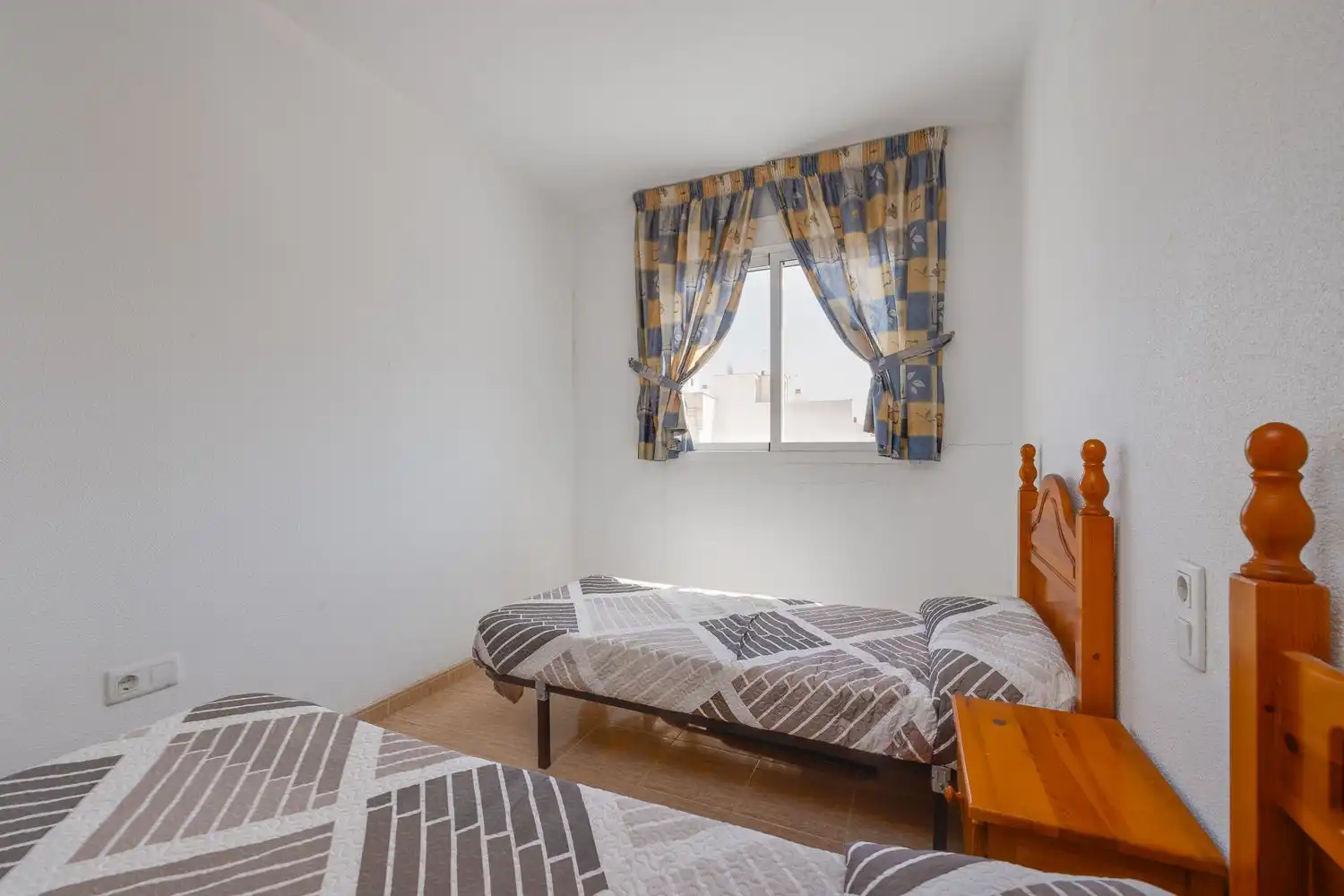 Habitación de Piso en venta en Torrevieja con Terraza y Amueblado