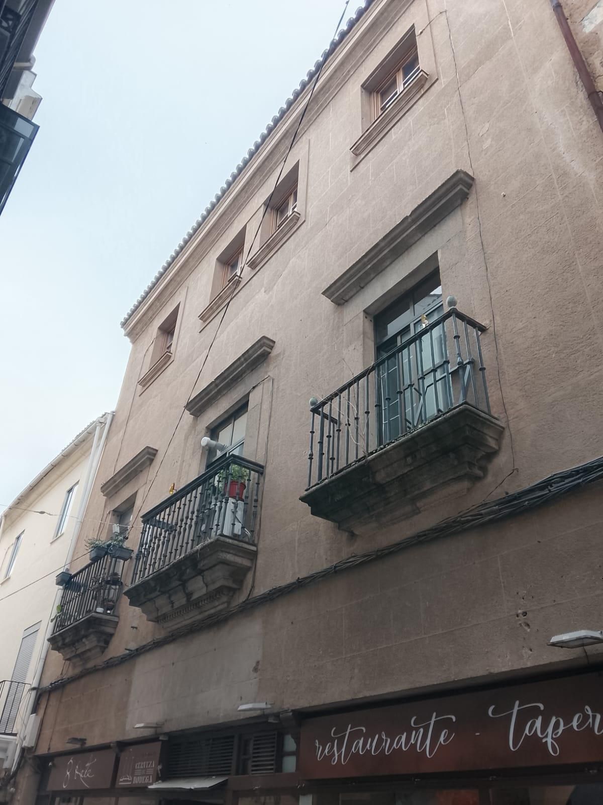 Außenansicht von Wohnungen zum verkauf in Cáceres Capital mit Klimaanlage