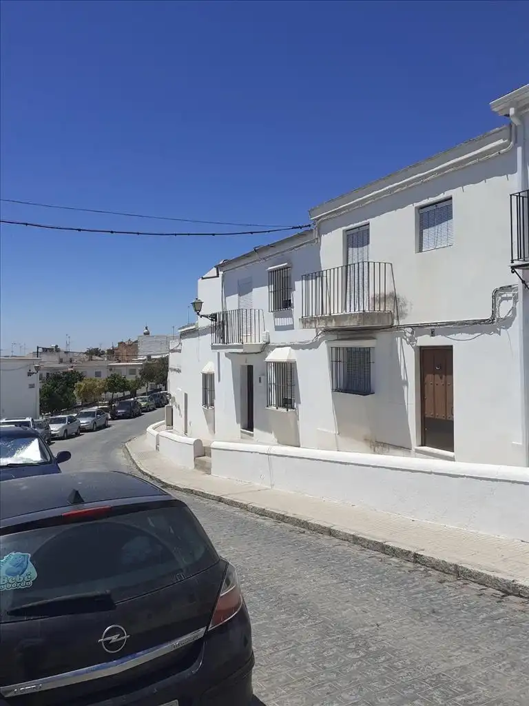 Vista exterior de Casa adosada en venta en Osuna