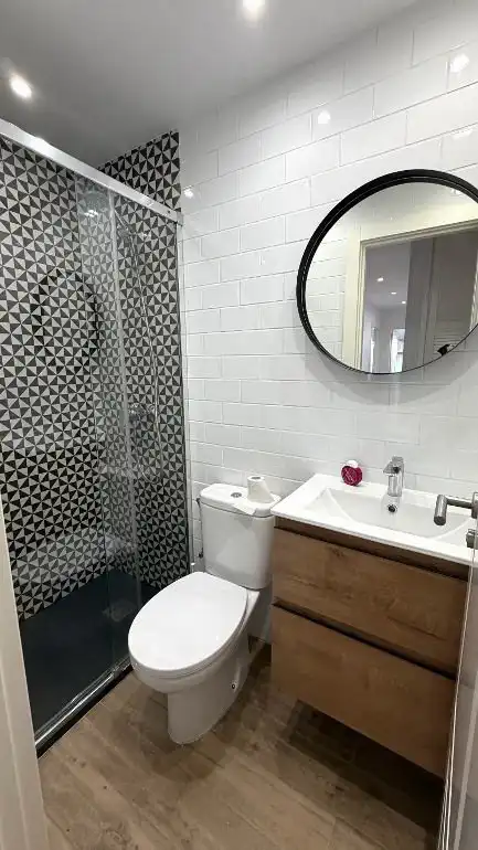 Badezimmer von Wohnung zum Verkauf in Getxo  mit Heizung, Terrasse und Internet