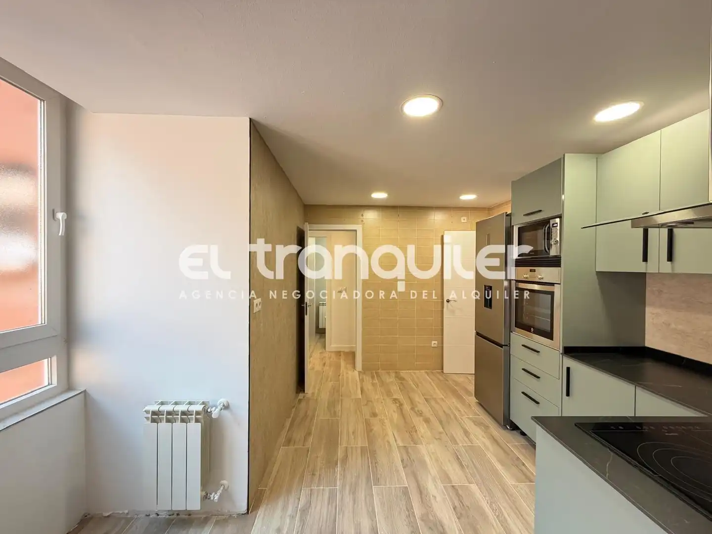 Küche von Wohnung zur Miete in Madrid mit Parkett, Terrasse und Haustiere erlaubt