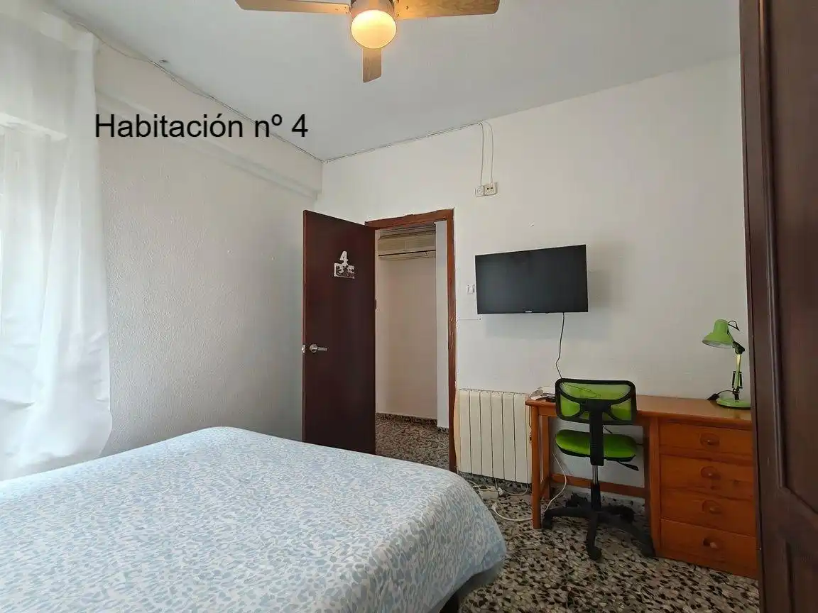 Dormitori de Pis per a compartir en Villanueva de Castellón amb Aire condicionat, Calefacció i Alarma