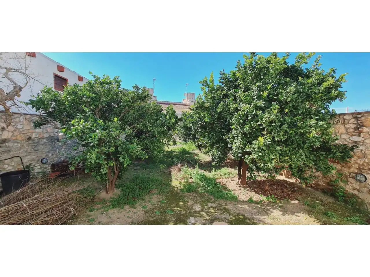 Casa amb jardí en venda a La Pobla de Montornès, imagen 3