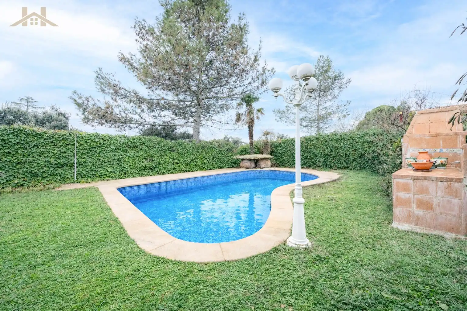 Piscina de Casa adosada en venda en Villaviciosa de Odón amb Calefacció, Jardí privat i Terrassa