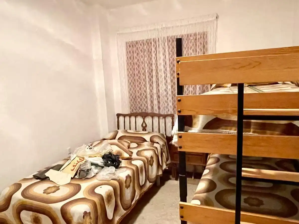 Dormitori de Edifici en venda en Sarrión