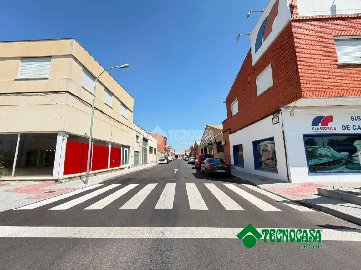 Business premises for sale in Torrijos, imagen 2