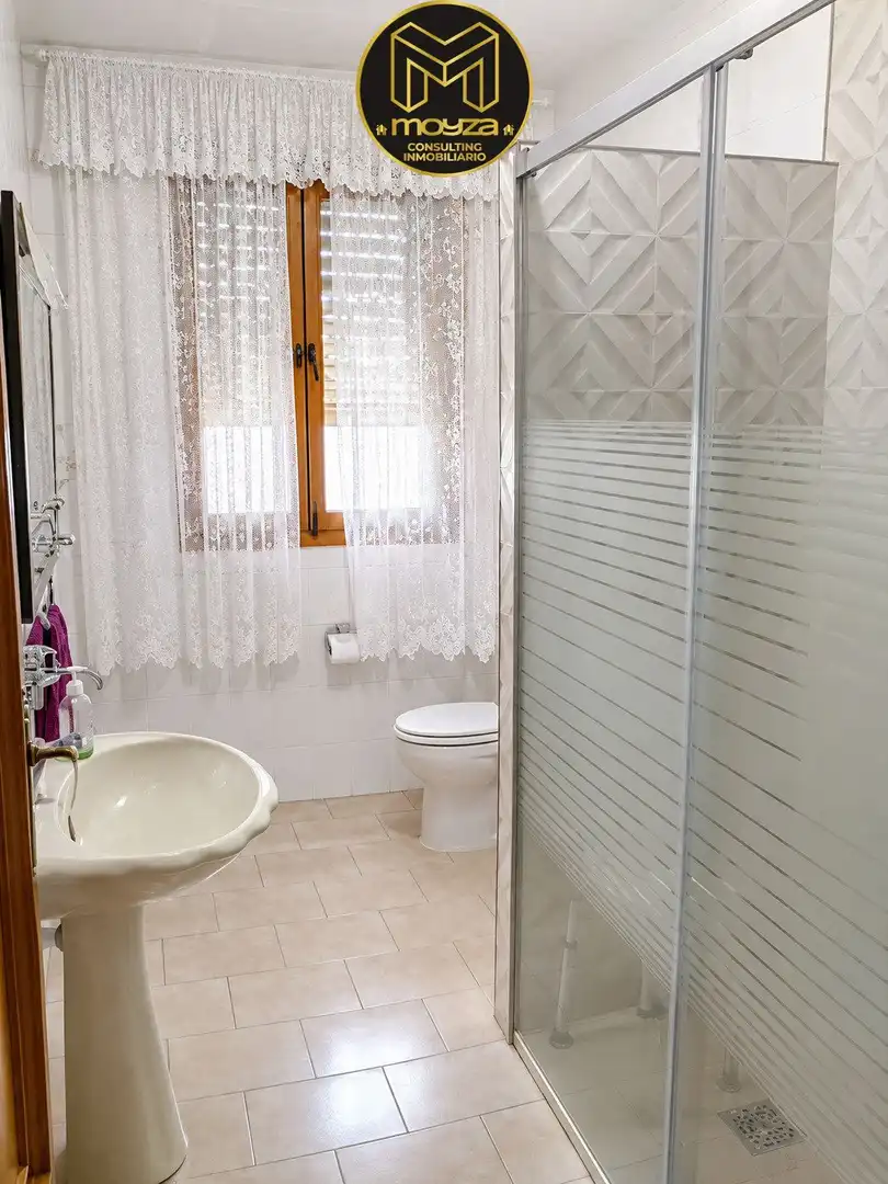 Bany de Casa o xalet en venda en Noalejo amb Traster