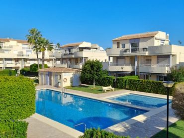 Apartment mit Pool zum Verkauf in Las Marinas / Les Marines