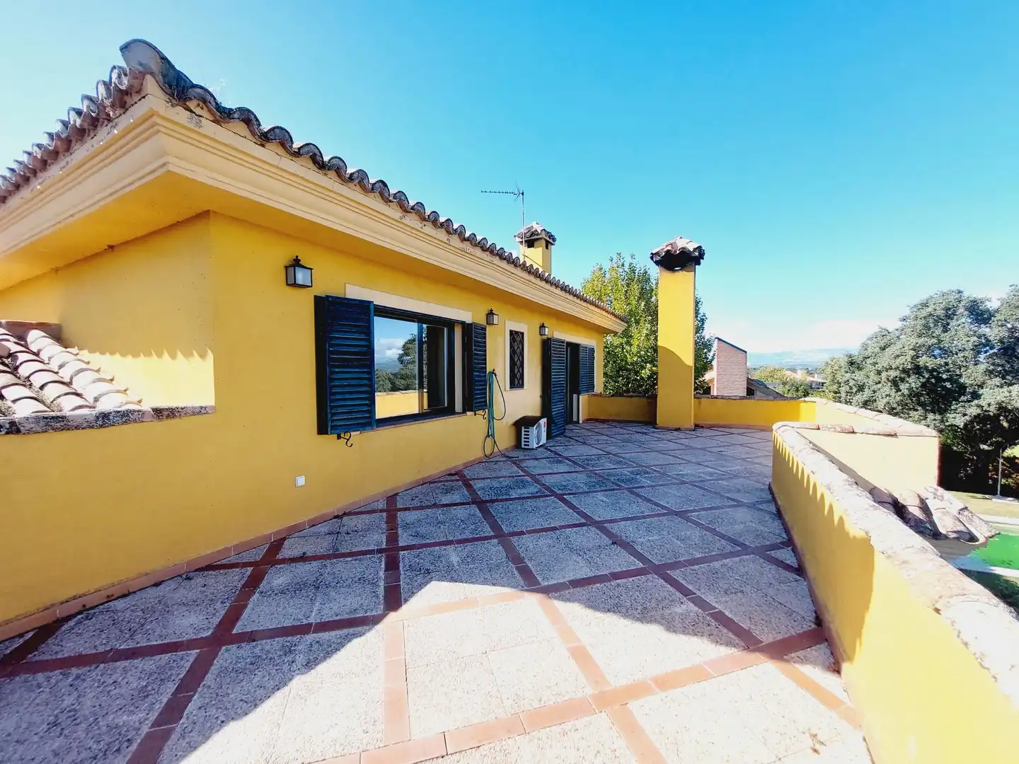 Exterior view of Houses for rent in Ciudalcampo  with Heating, Private garden and Terrace