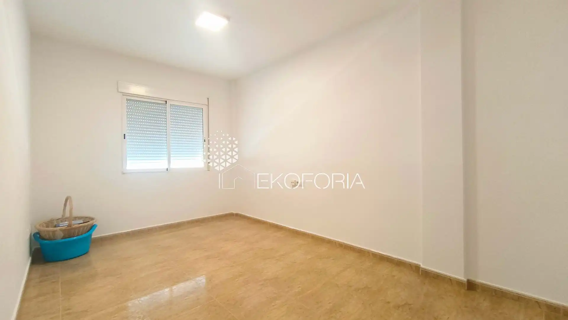 Habitación de Casa adosada en venta en Beneixida con Aire acondicionado, Calefacción y Jardín privado