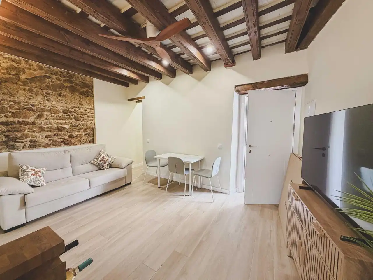 Sala d'estar de Apartament en venda en Cádiz amb Moblat