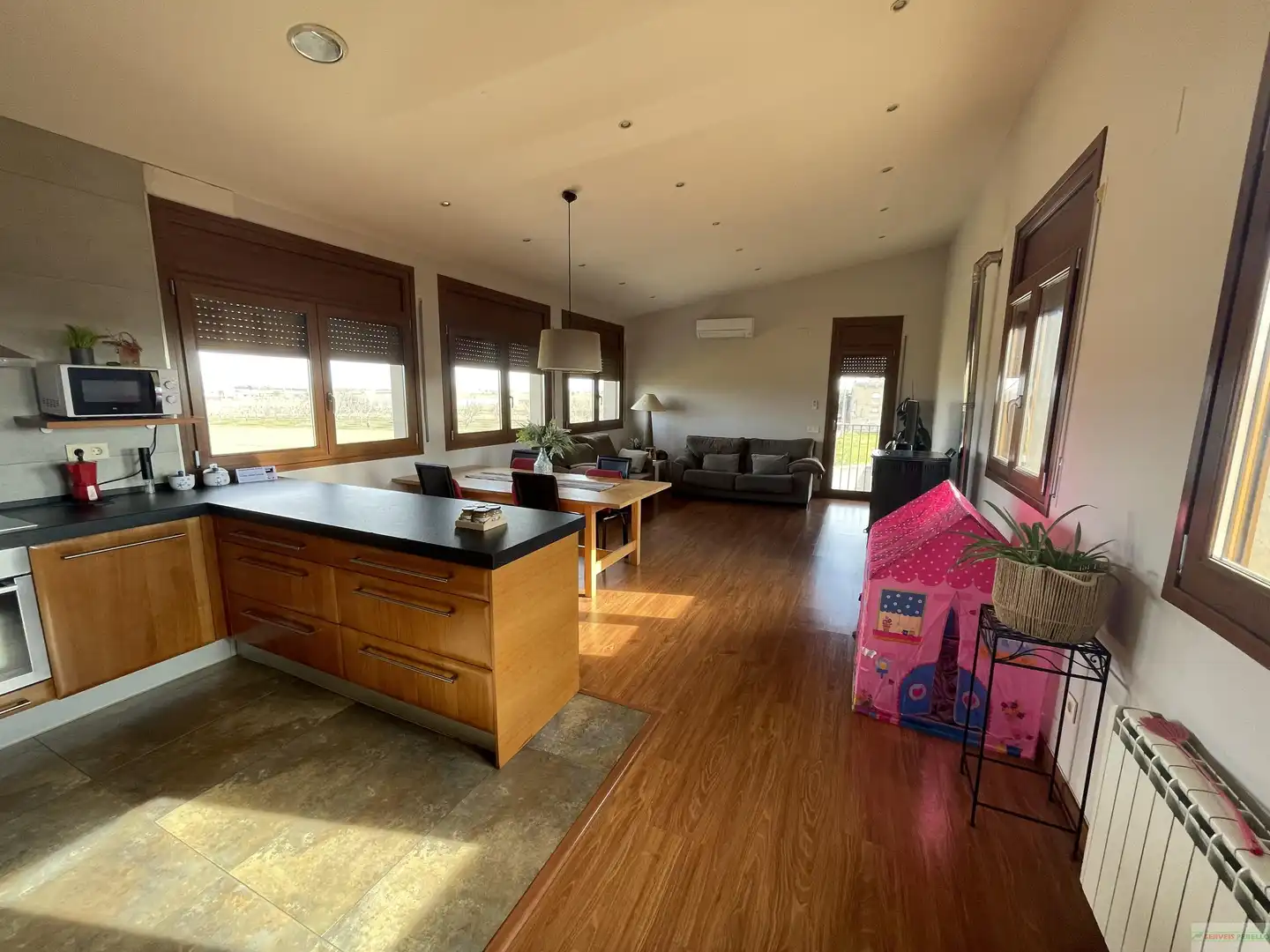 Sala de estar de Casa o chalet en venta en El Poal con Parquet, Trastero y Balcón