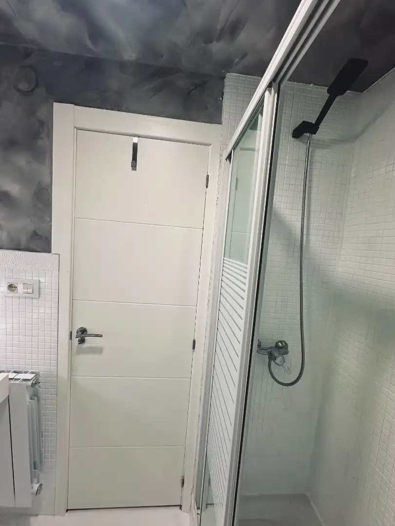 Baño de Piso de alquiler en Zaragoza con Calefacción, Amueblado y Horno