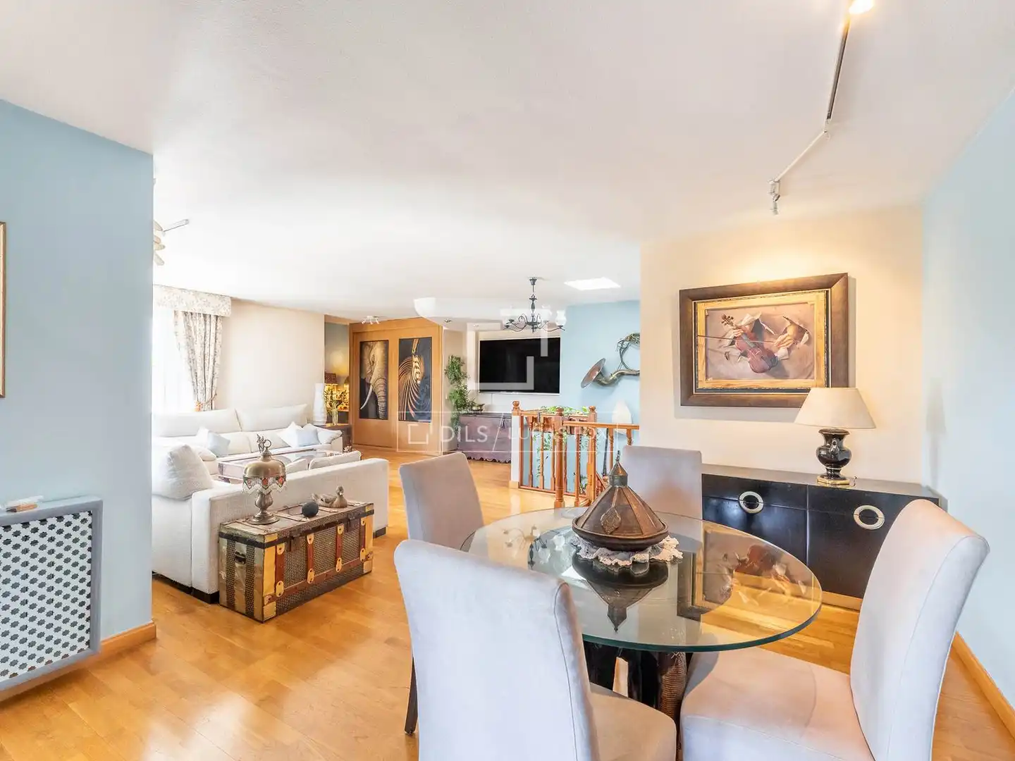Living room of Attic for sale in Majadahonda  with Terrace, Storage room and Swimming Pool