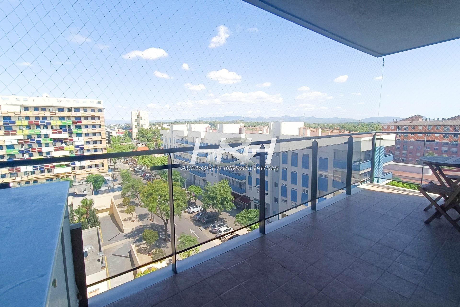 Terrassa de Pis en venda en Paterna amb Aire condicionat, Jardí privat i Terrassa