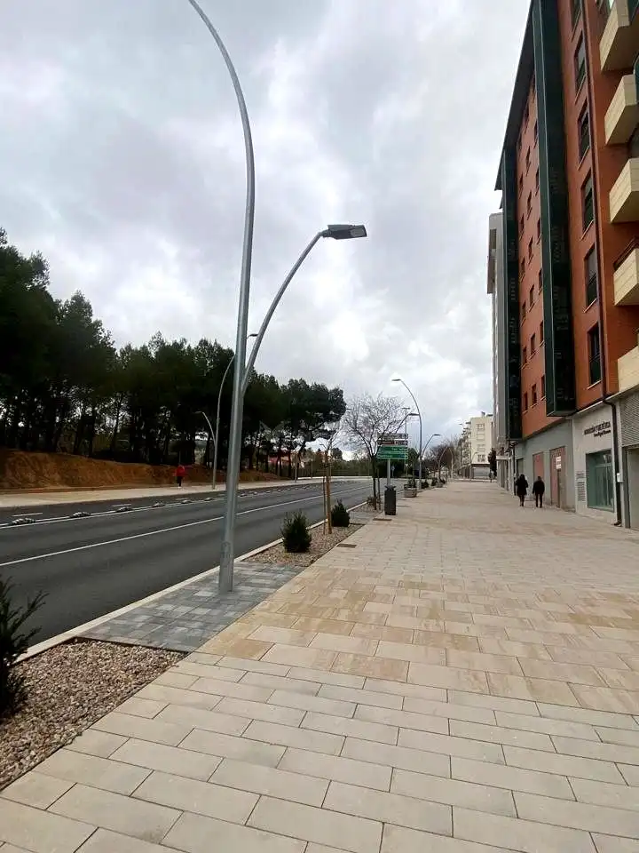 Vista exterior de Estudio en venta en Teruel con Calefacción, Trastero y Amueblado