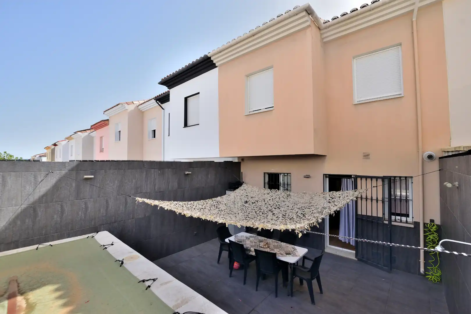 Terrassa de Casa adosada en venda en Ronda amb Aire condicionat, Calefacció i Parquet
