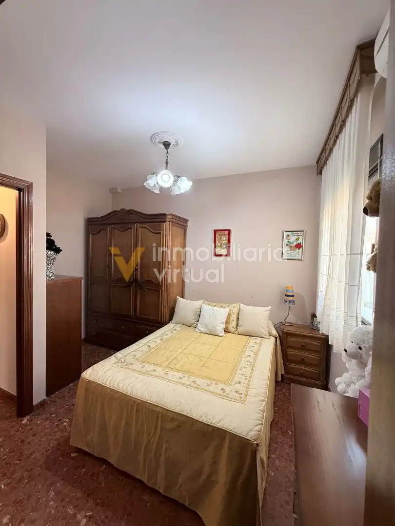 Dormitori de Casa o xalet en venda en Lucena amb Moblat