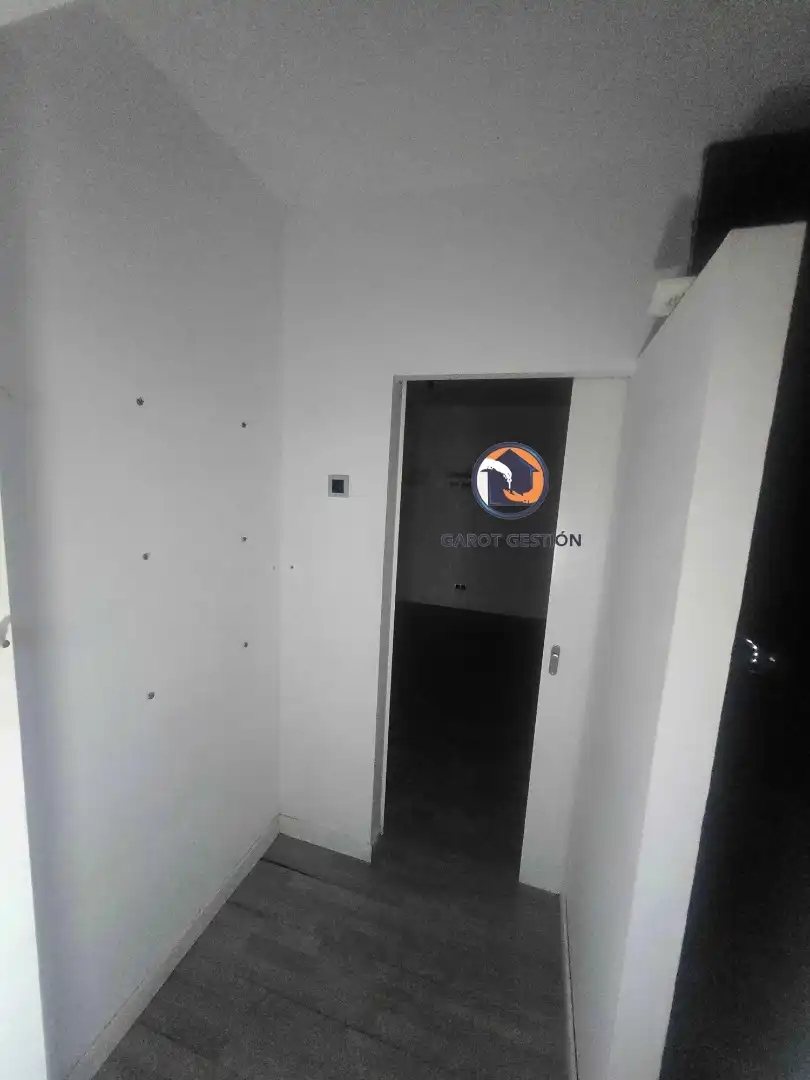 Local en venda en Alcorcón amb Aire condicionat, Calefacció i Parquet