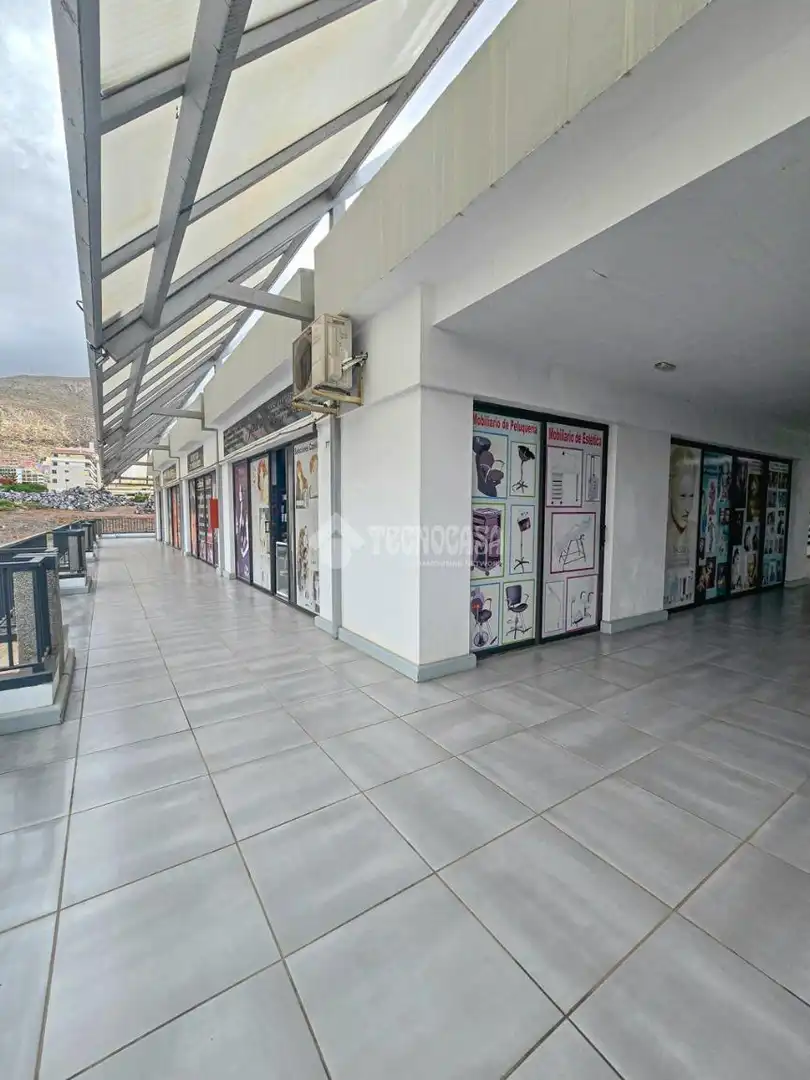 Local comercial en venda a C. Hermano Pedro de Bethencourt, imagen 2