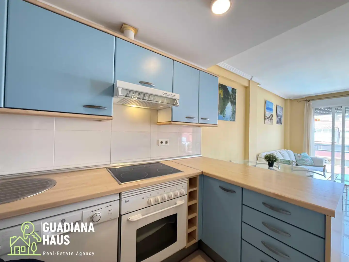 Cuina de Apartament en venda en Isla Cristina amb Aire condicionat, Calefacció i Terrassa