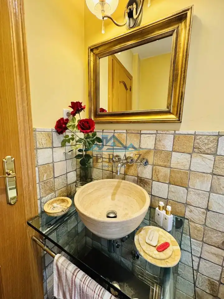 Badezimmer von Haus oder Chalet zum Verkauf in Talavera de la Reina mit Klimaanlage, Heizung und Privatgarten