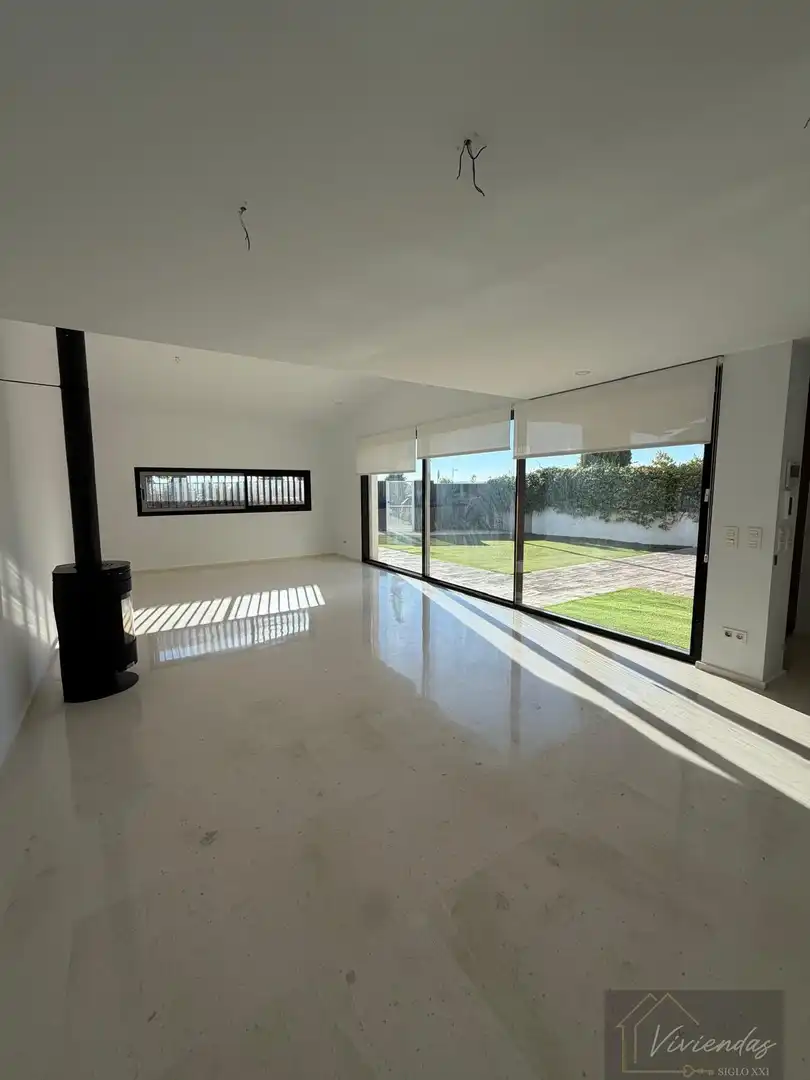 Sala de estar de Casa o chalet de alquiler en Boadilla del Monte con Calefacción, Se aceptan mascotas y Alarma