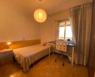 Bedroom of Flat to share in  Madrid Capital  with Heating, Washing machine and Balcony