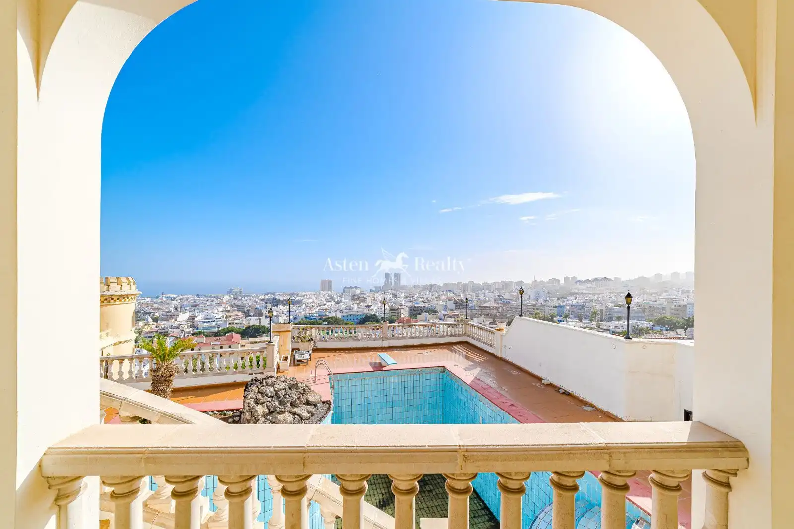 Vista exterior de Casa o chalet en venta en Santa Cruz de Tenerife con Aire acondicionado, Terraza y Piscina