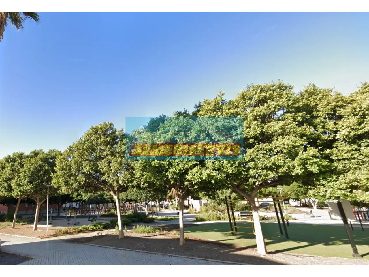 Vista exterior de Casa o xalet en venda en El Ejido amb Aire condicionat, Terrassa i Traster