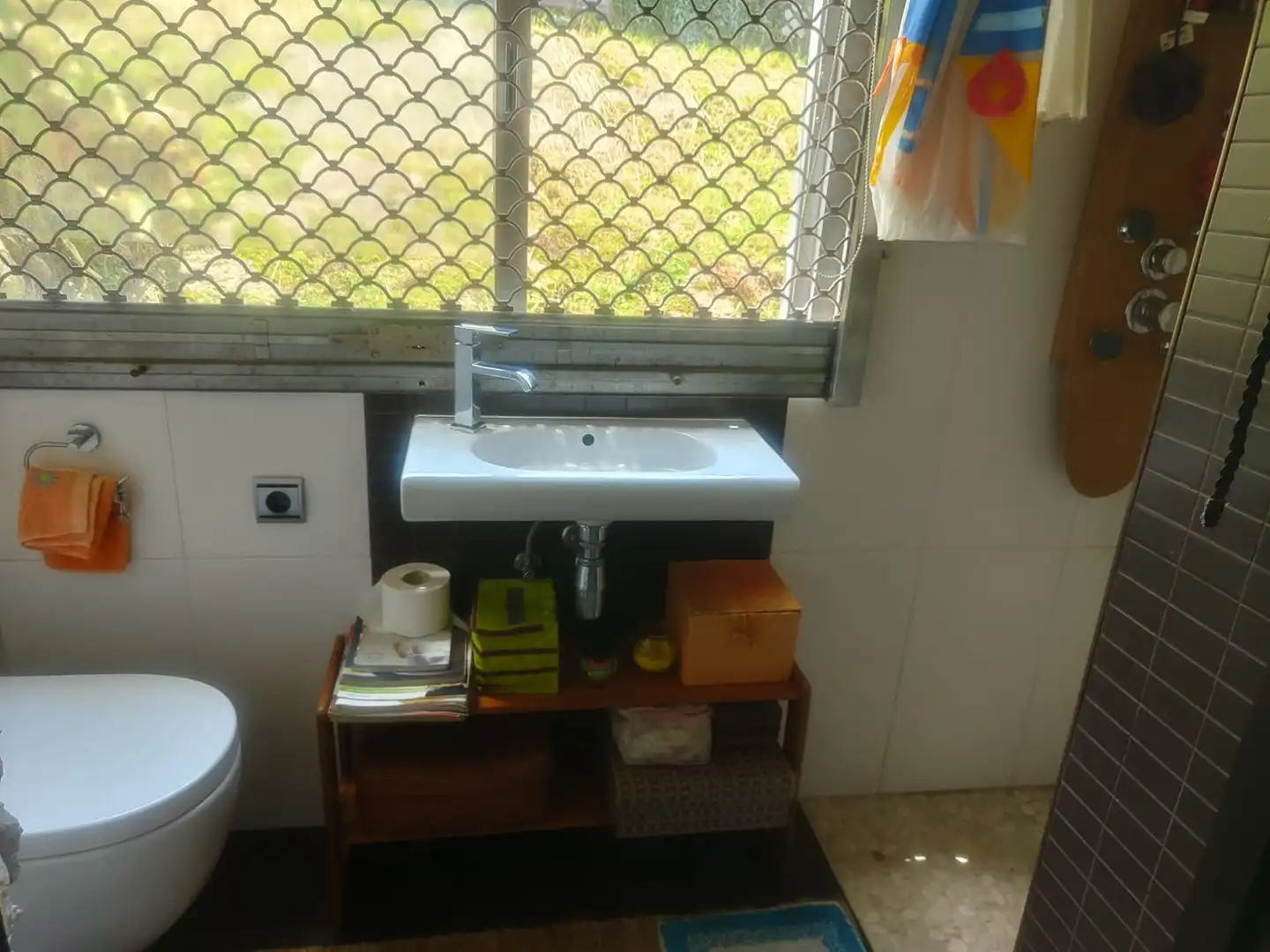 Bathroom of Flat for share in Donostia - San Sebastián 