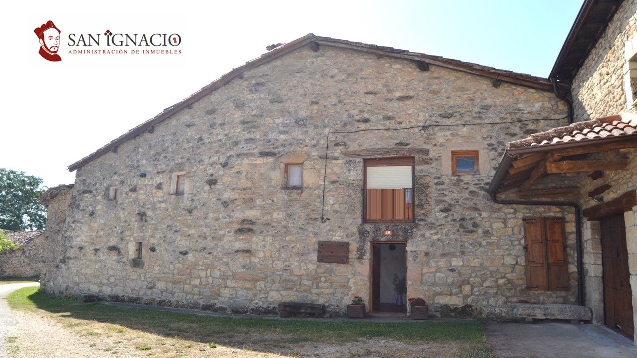 Exterior view of House or chalet for sale in Merindad de Sotoscueva  with Heating, Furnished and Balcony