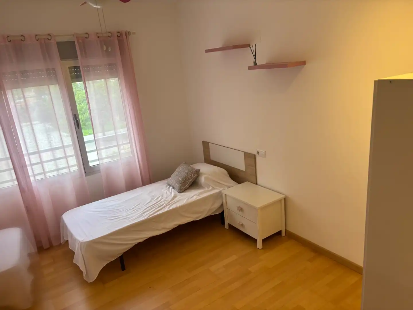 Habitación de Piso de alquiler en Las Trescientas - San Francisco - Ciudad Vergel  