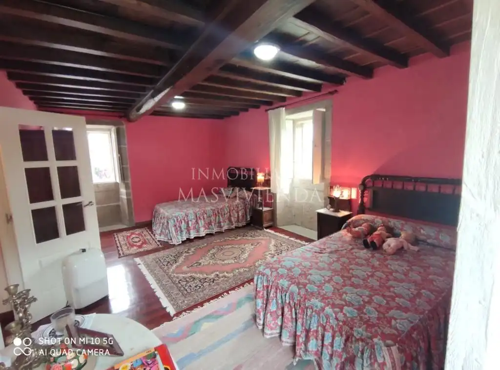 Dormitori de Casa o xalet en venda en Moraña amb Calefacció i Jardí privat