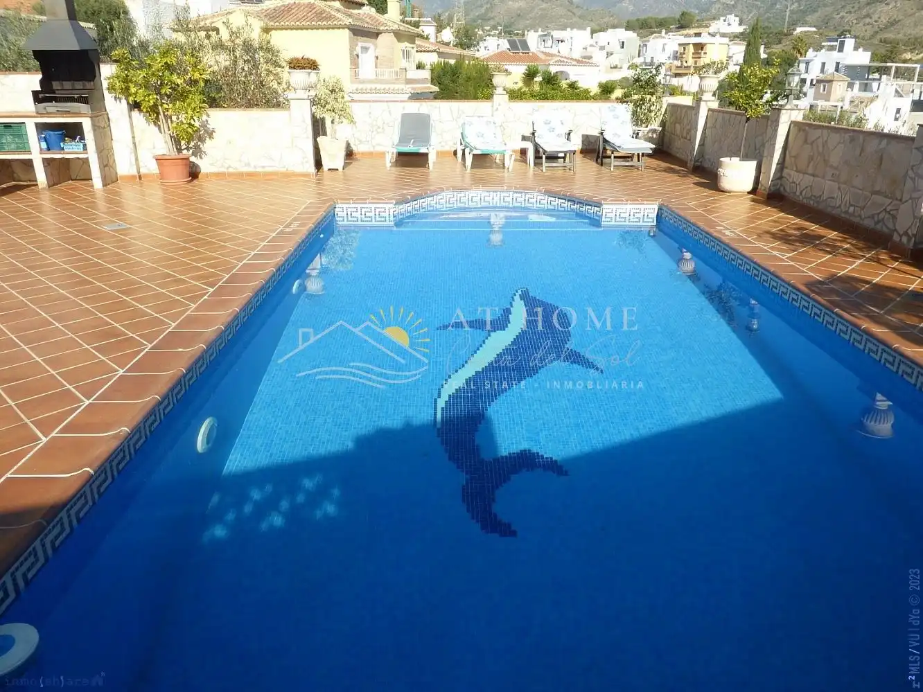 Piscina de Casa o chalet en venta en Nerja con Aire acondicionado, Calefacción y Jardín privado