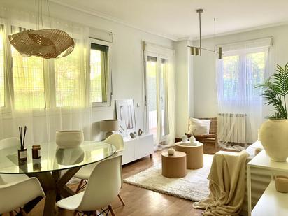Sala d'estar de Pis en venda en Hernani amb Terrassa