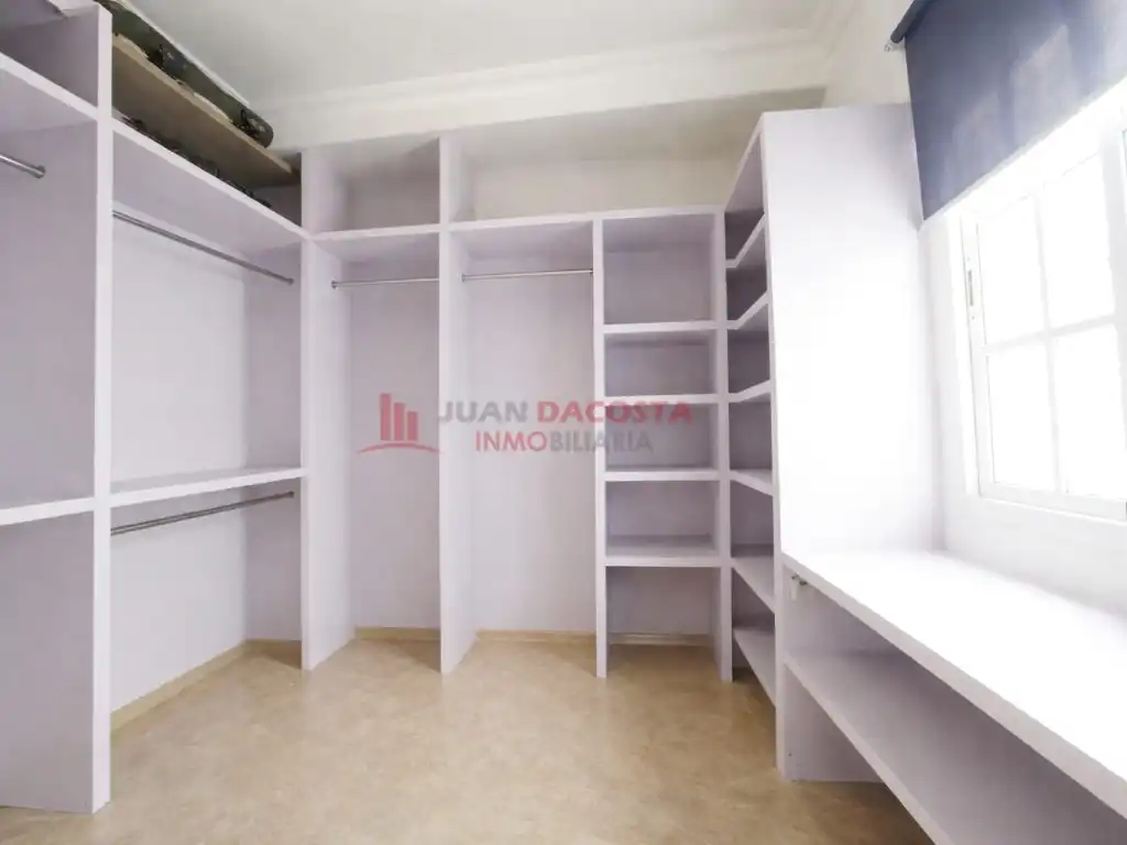 Habitación de Dúplex en venta en Lepe
