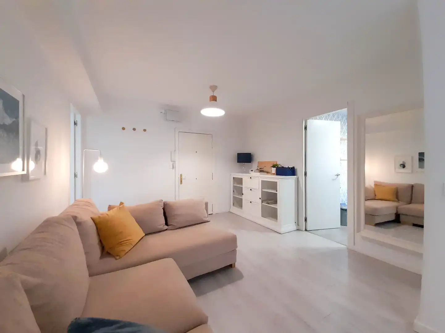 Living room of Flat for rent in Madrid  with Heating, Furnished and Oven