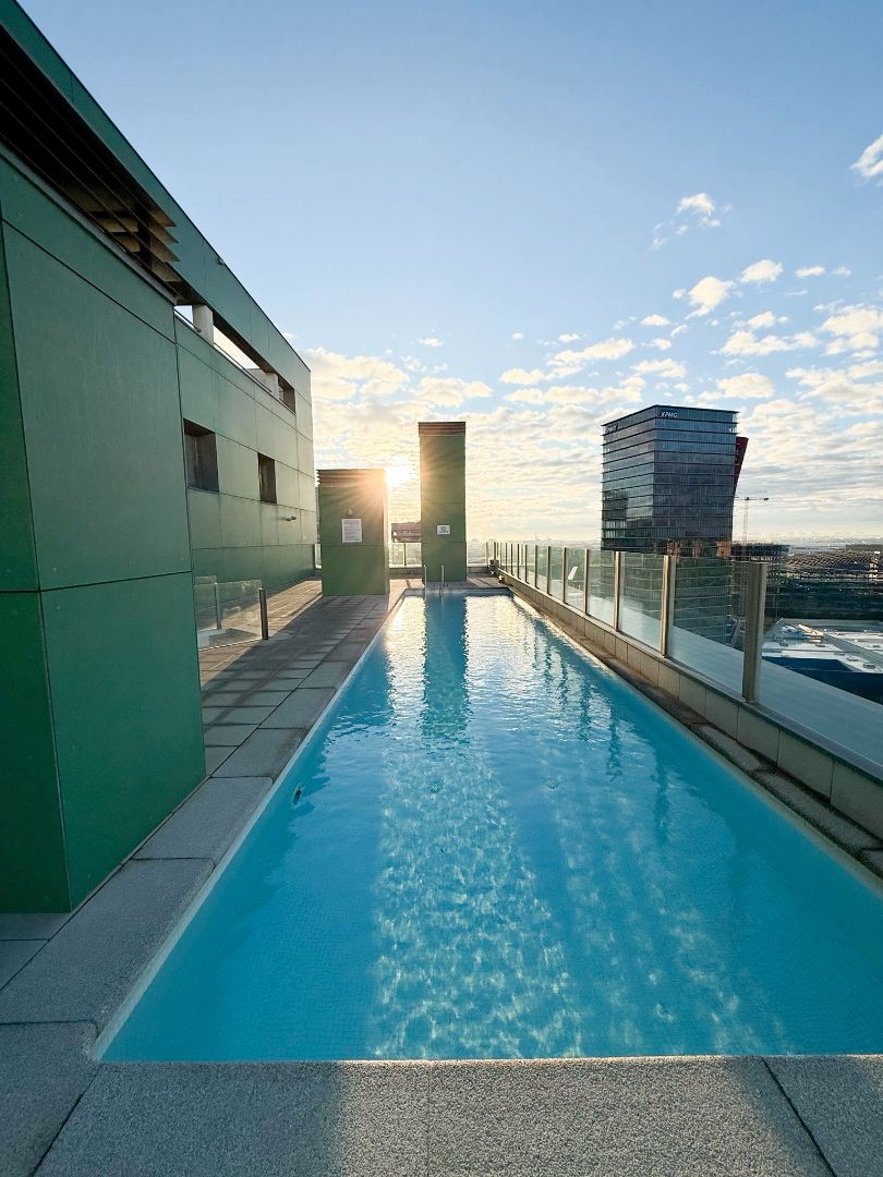 Swimming pool of Flat to rent in L'Hospitalet de Llobregat  with Air Conditioner, Heating and Parquet flooring