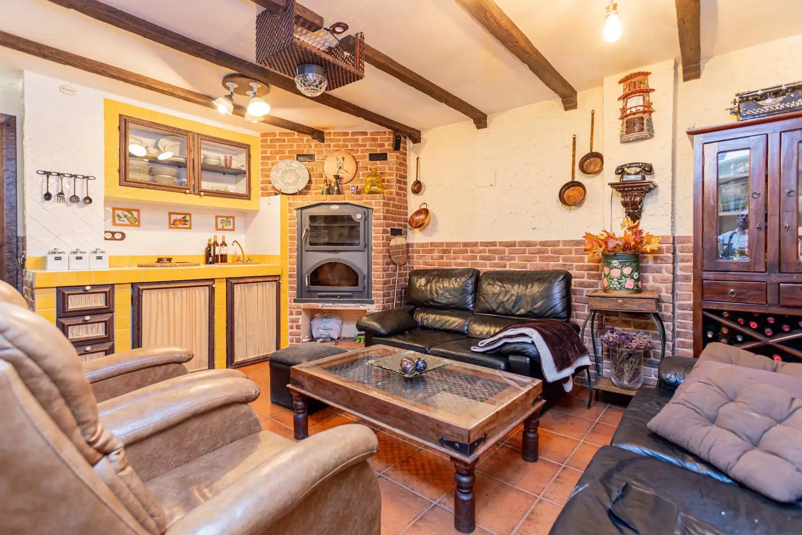 Sala de estar de Casa adosada en venta en Valdemoro con Calefacción, Jardín privado y Piscina comunitaria