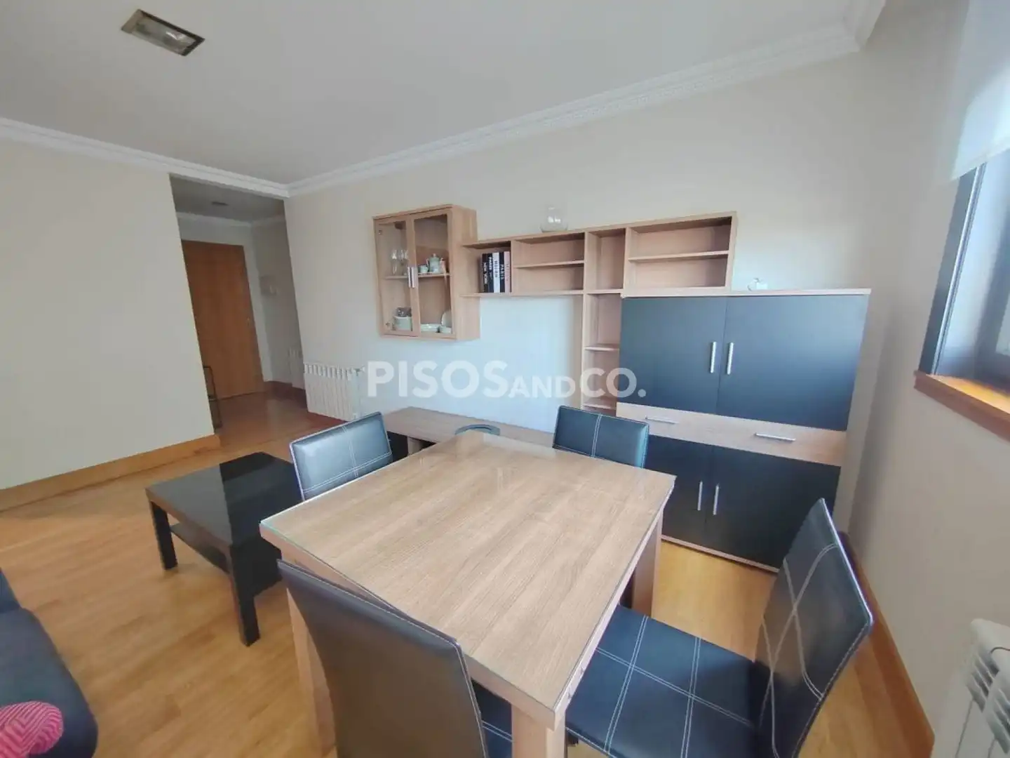 Comedor de Piso en venta en A Coruña Capital  con Calefacción, Trastero y Amueblado