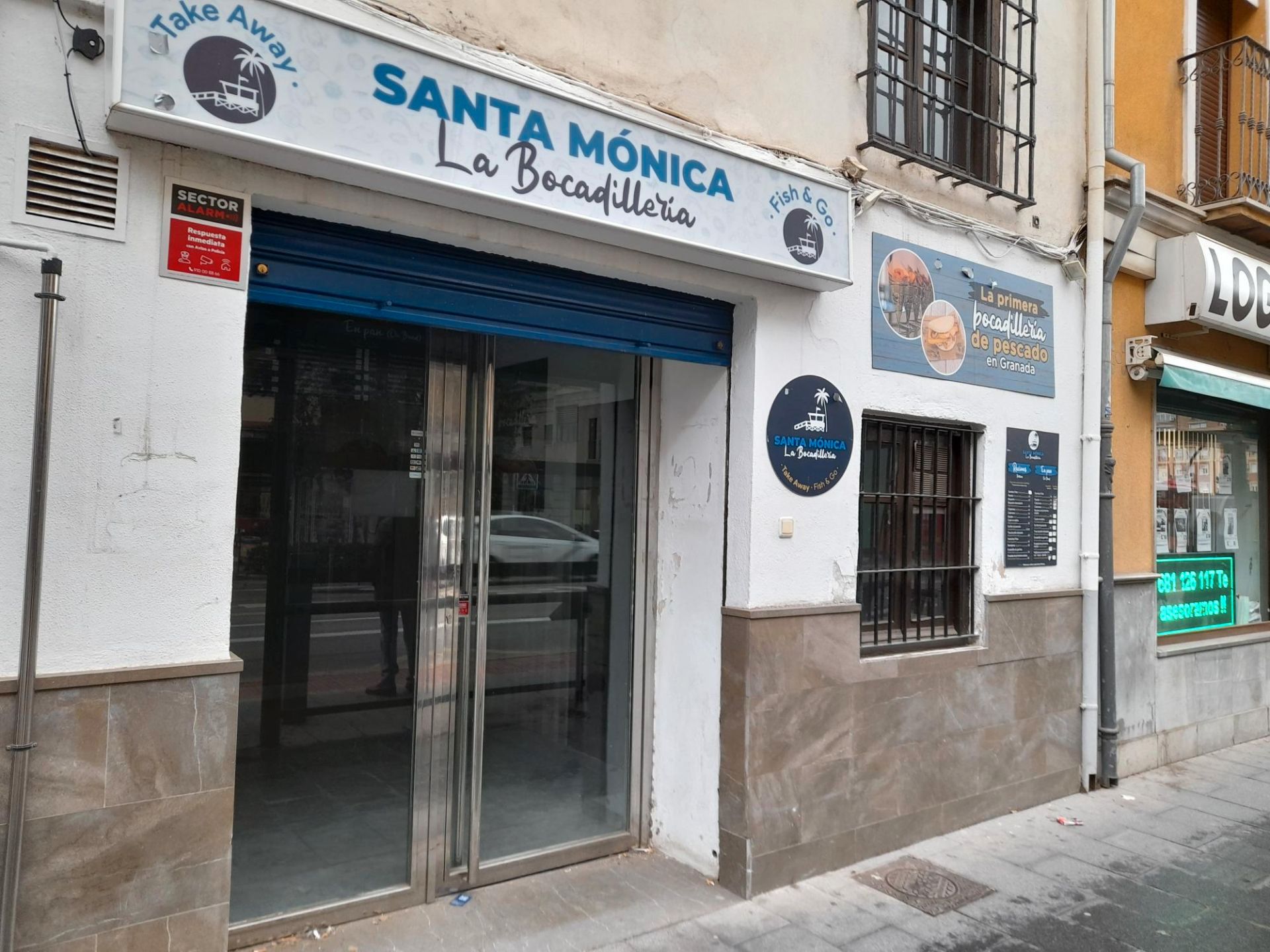 Premises for sale in  Granada Capital