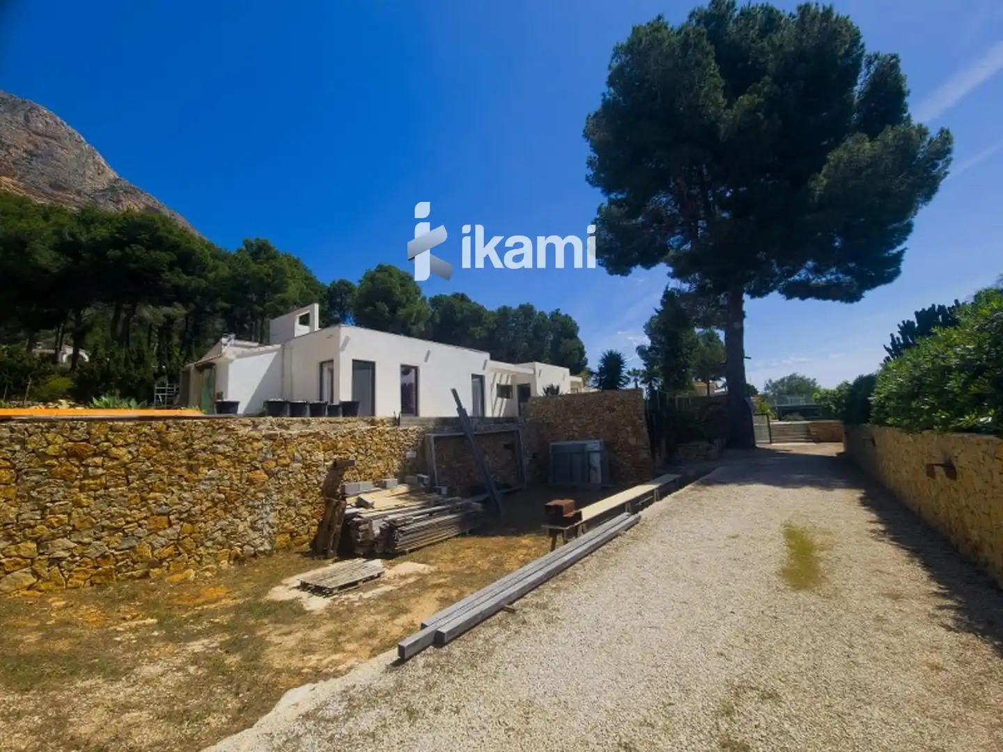 Houses for sale in Jávea / Xàbia  with Air Conditioner, Heating and Private garden