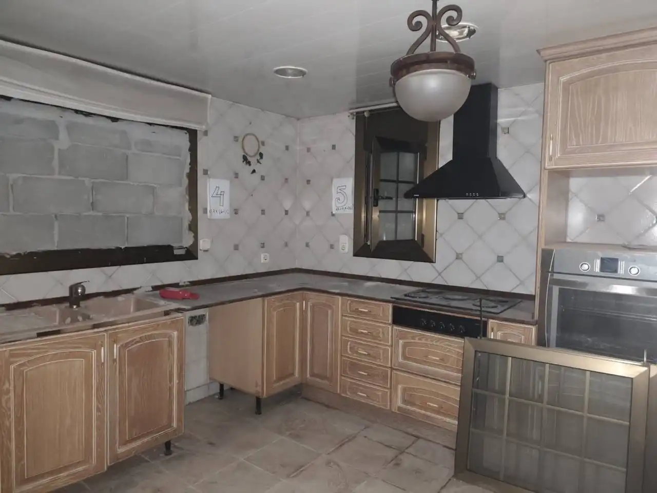 Cocina de Casa o chalet en venta en Sant Fost de Campsentelles con Jardín privado, Terraza y Piscina