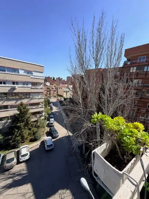 Vista exterior de Piso en venta en Madrid con Aire acondicionado, Calefacción y Parquet
