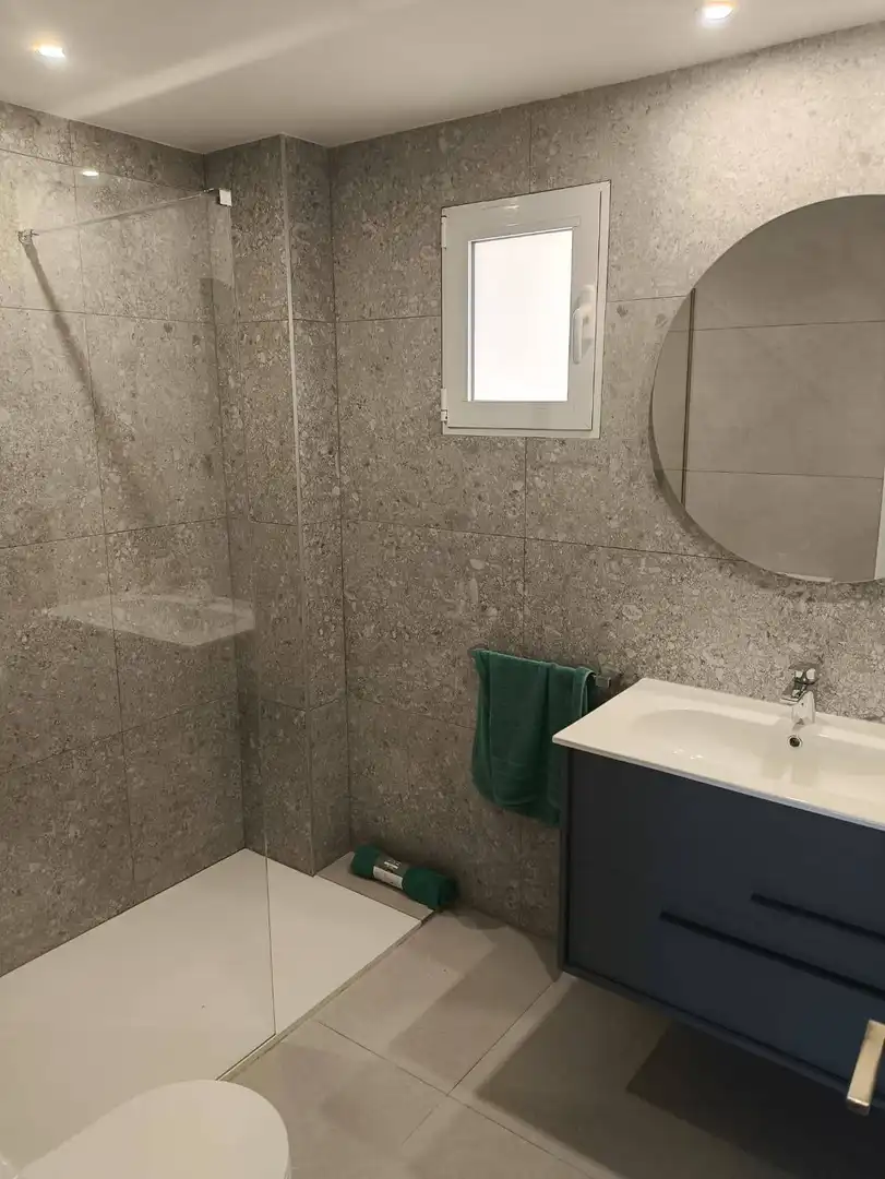 Baño de Piso de alquiler en Murcia con Amueblado