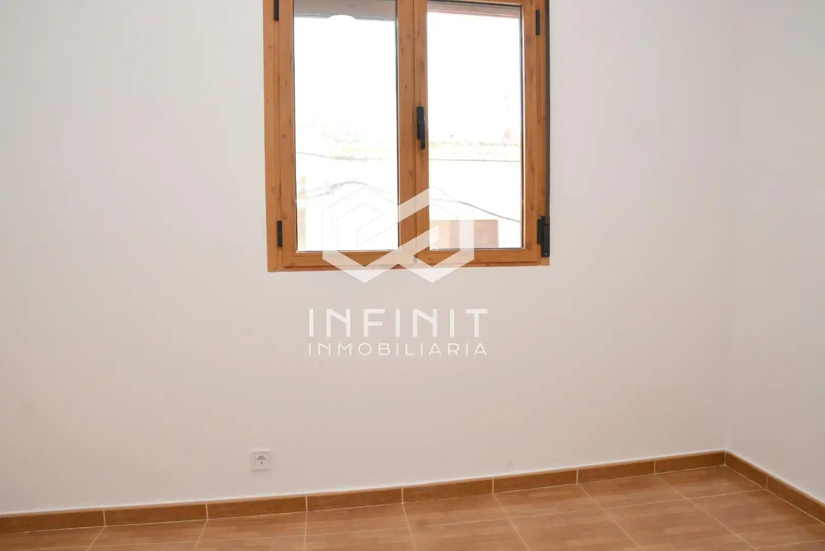 Dormitori de Casa o xalet en venda en Brea de Tajo amb Aire condicionat i Calefacció