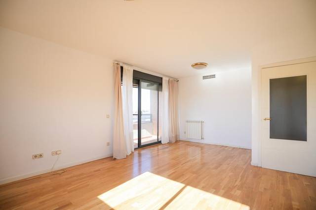 Piso en Alquiler en C. Castillo Candanchú en Las Tablas