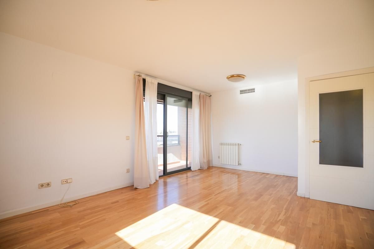 Sala d'estar de Pis de lloguer en  Madrid Capital amb Aire condicionat, Calefacció i Terrassa